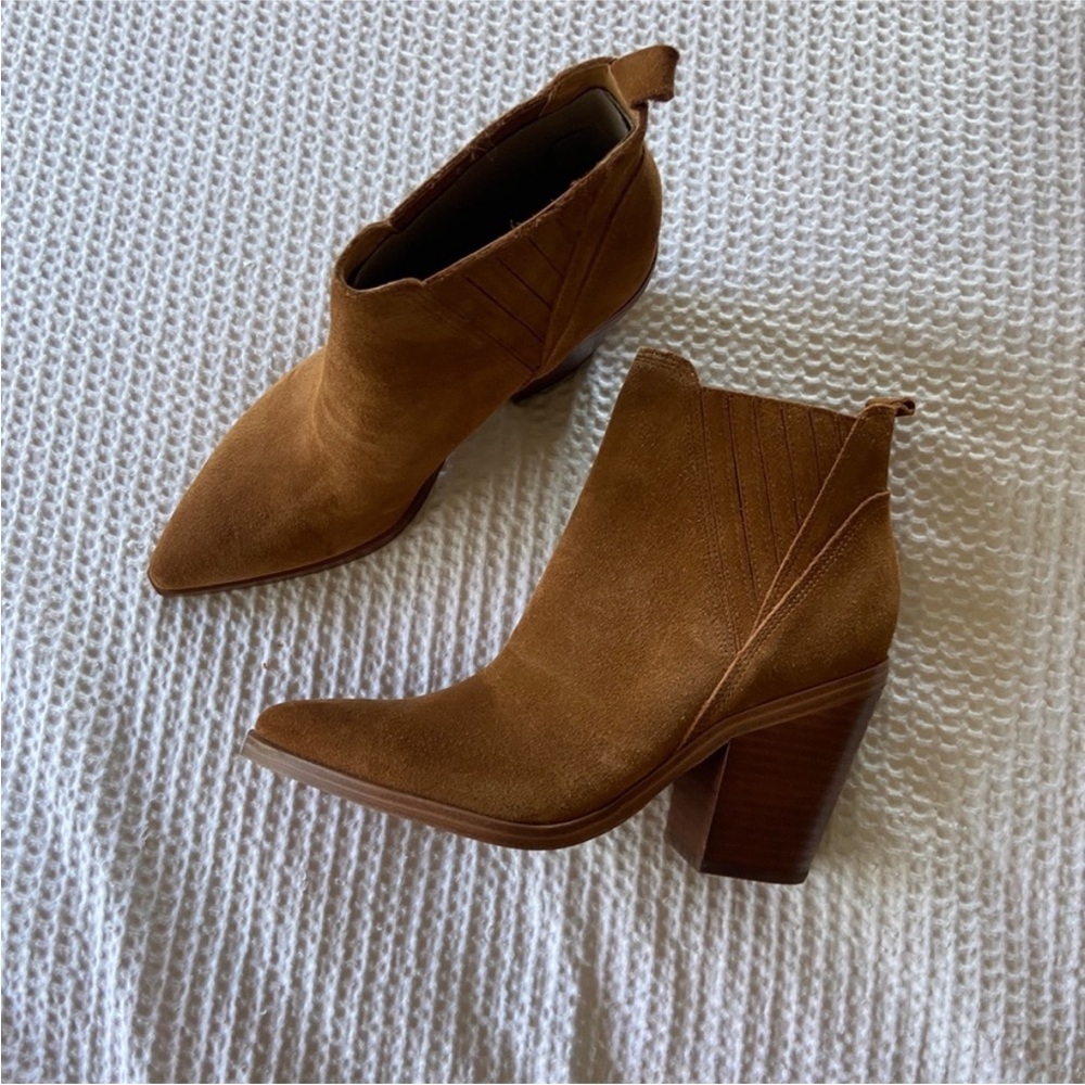Marc Fisher boots